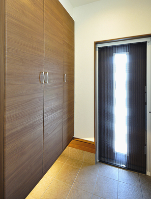 間接照明のある玄関