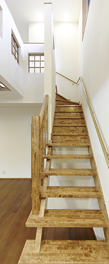 LDKから開放的な階段