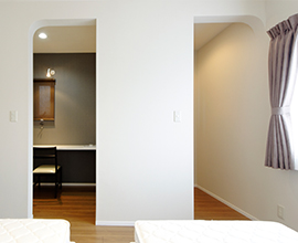 広めのウォークインクローゼット空間が二つ