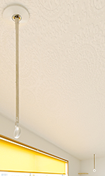 多目的ホールは洗濯室内干しスペースに使えるようフックを設けてあります。