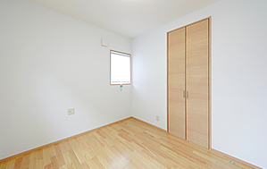 大容量の収納付き洋室