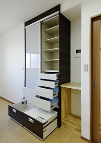 大容量のキッチン収納