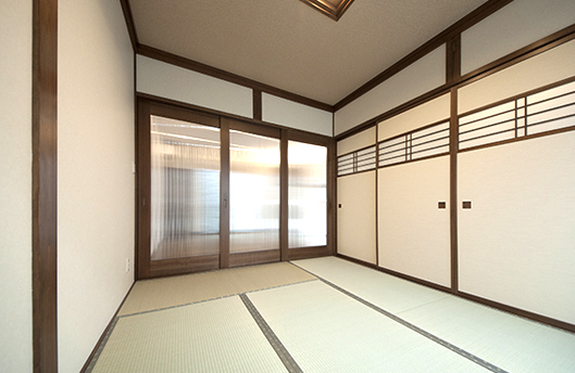 すりガラスの美しい和室