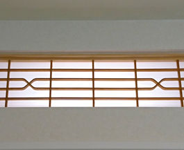 アクリルの欄間と照明