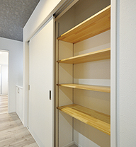 キッチン横収納