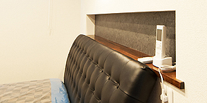 ベッドボードに合わせて作ったベッド