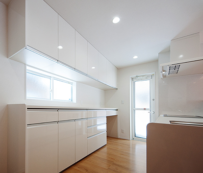 大容量のキッチン収納
