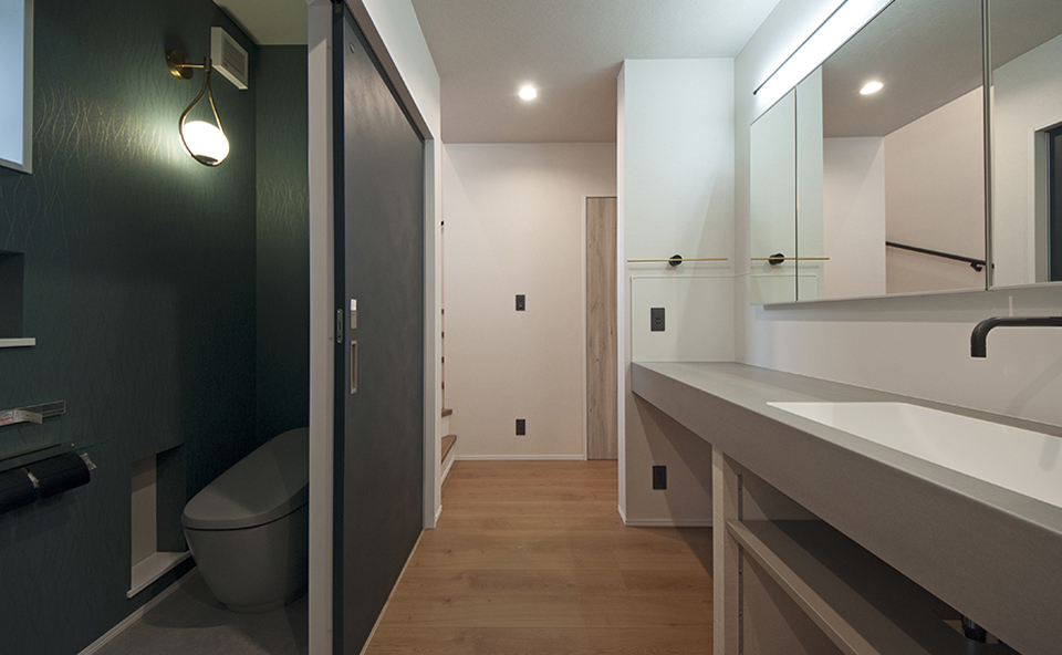 トイレと洗面台