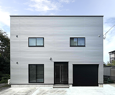 シルバーの外観